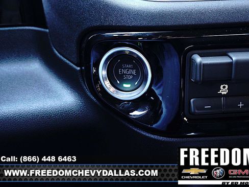 New 2026 GMC Sierra 1500 SLT image 18