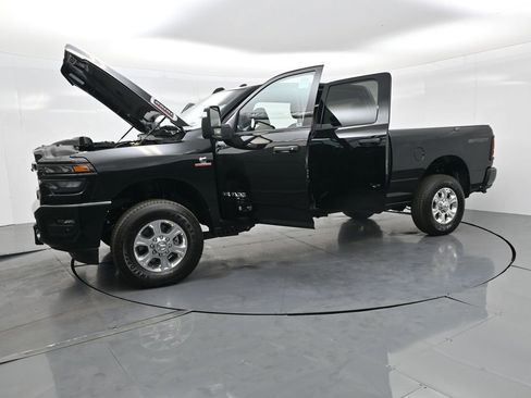 New 2026 RAM 2500 Big Horn AWD/4WD image 37