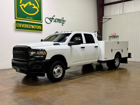 Used 2023 RAM 3500 Tradesman AWD/4WD image 3