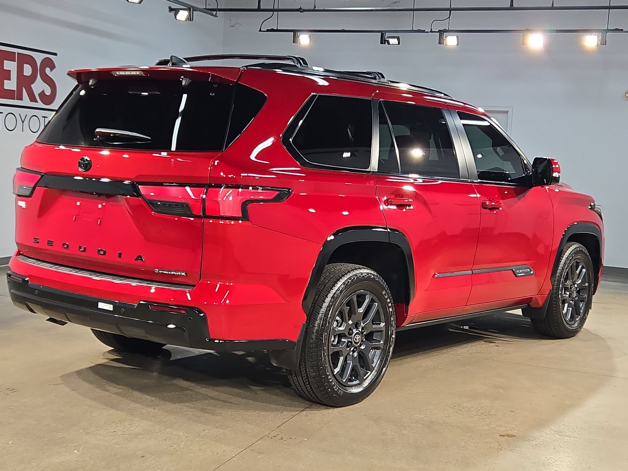 Certified 2025 Toyota Sequoia Platinum AWD/4WD image 7