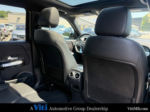 Certified 2022 Mercedes-Benz GLB 250 4MATIC image 27