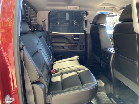 Used 2018 GMC Sierra 1500 SLT AWD/4WD image 18