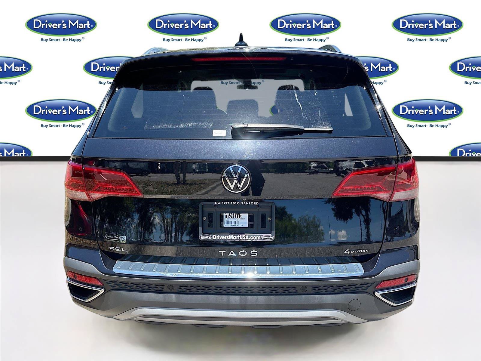 Used 2023 Volkswagen Taos SEL AWD/4WD image 6