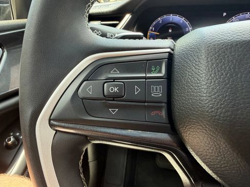 Used 2023 Jeep Grand Cherokee L Laredo AWD/4WD image 14