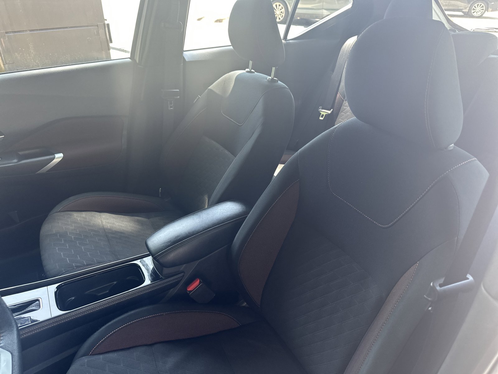 Used 2024 Nissan Kicks SR FWD image 19
