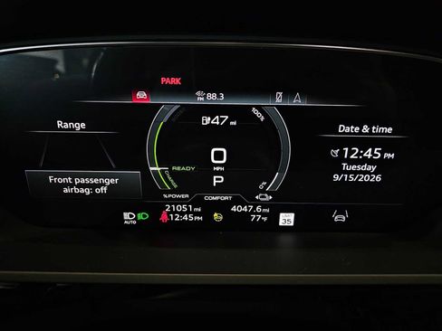 Used 2023 Audi e-tron Prestige w/ Prestige Package AWD/4WD image 25