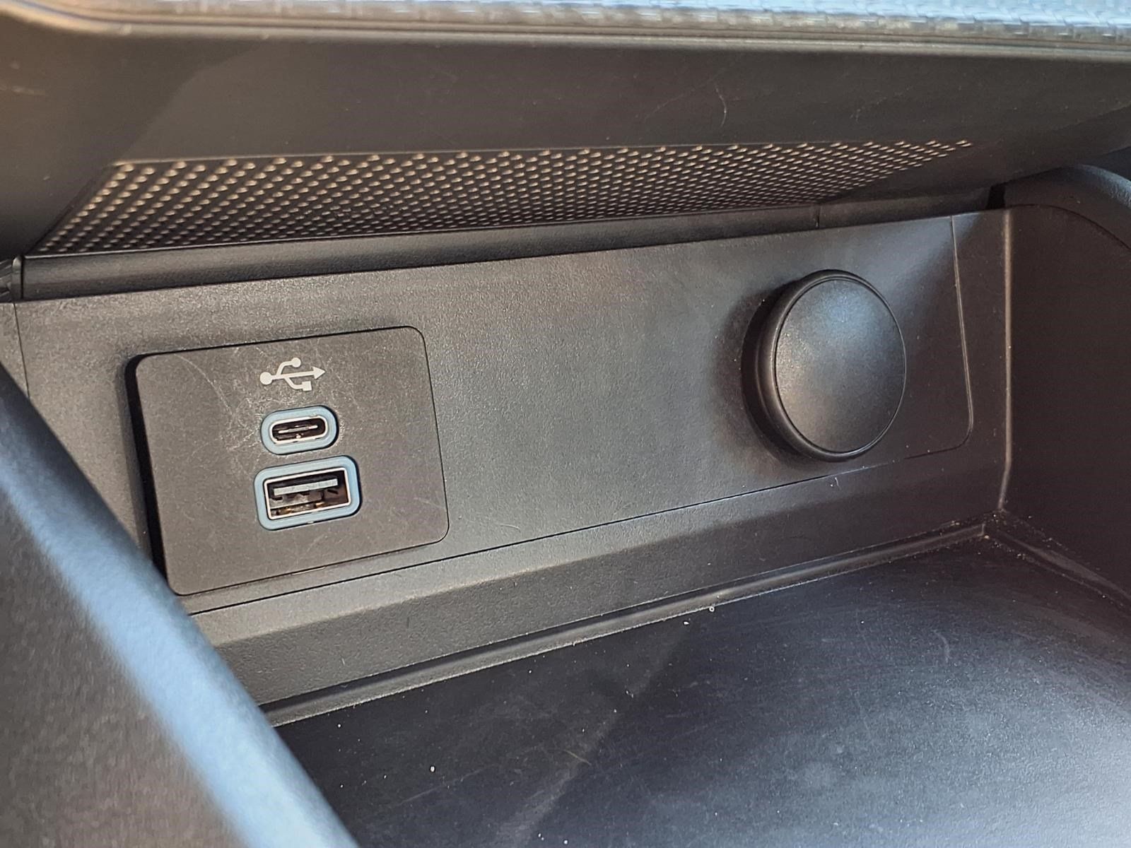 Used 2025 Ford Mustang Coupe RWD image 19