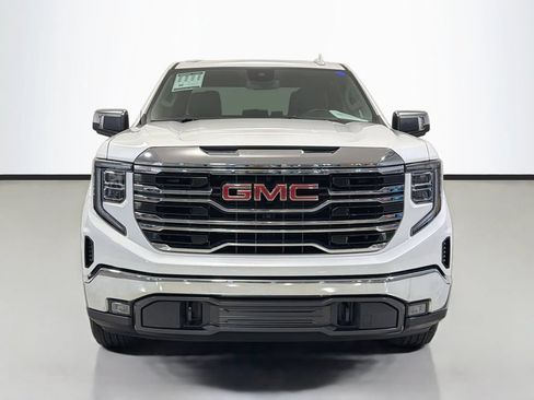 Used 2023 GMC Sierra 1500 SLT AWD/4WD image 2