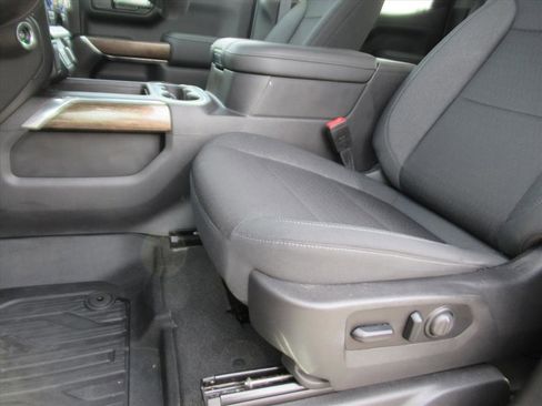 Used 2021 GMC Sierra 1500 Elevation image 17