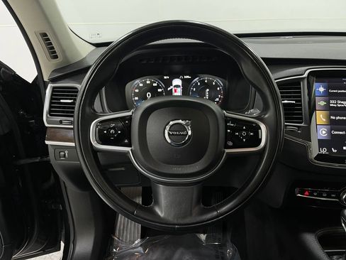 Used 2019 Volvo XC90 T5 Momentum w/ Protection Package Premier image 23