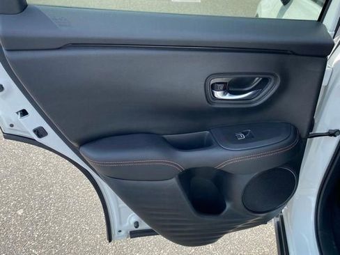 Used 2023 Honda HR-V Sport image 13