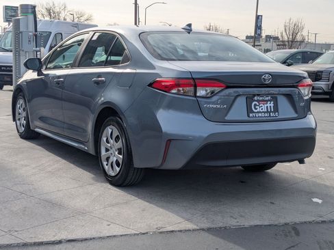 Used 2025 Toyota Corolla LE image 8