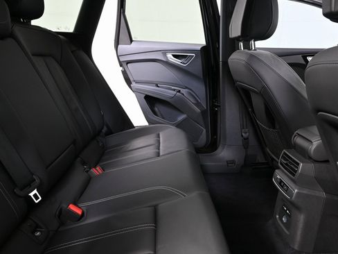 Used 2024 Audi Q4 e-tron Premium image 19