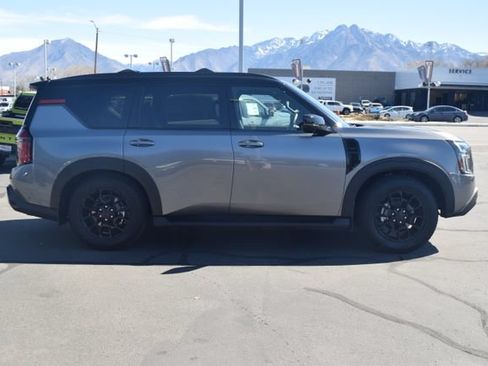 Used 2025 Nissan Armada PRO-4X AWD/4WD image 46