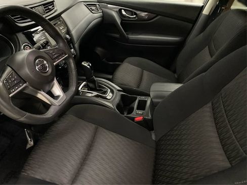 Used 2017 Nissan Rogue SV AWD/4WD image 10