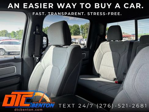 Used 2023 RAM 1500 4x4 Crew Cab image 11
