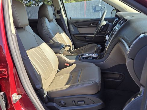 Used 2015 GMC Acadia SLT image 15