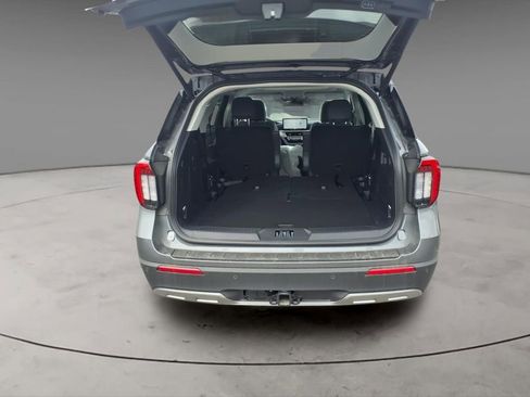 New 2026 Ford Explorer Active w/ Active Comfort Package AWD/4WD image 8