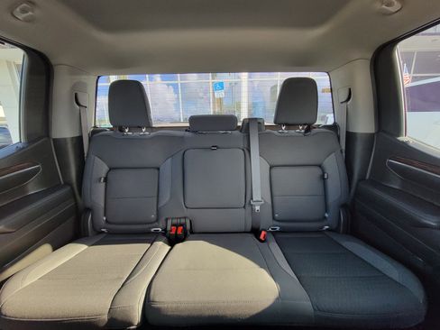 Used 2024 GMC Sierra 1500 Elevation image 14