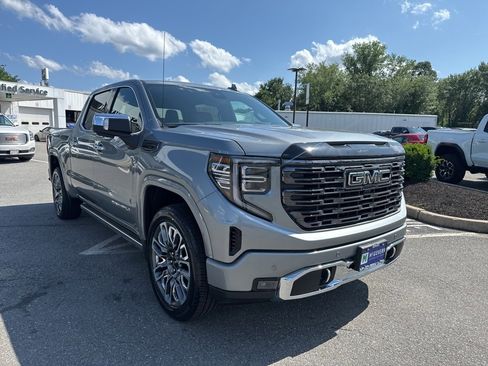 New 2025 GMC Sierra 1500 Denali Ultimate image 8