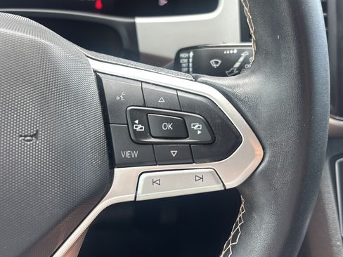 Used 2023 Volkswagen Atlas Cross Sport SE FWD image 23