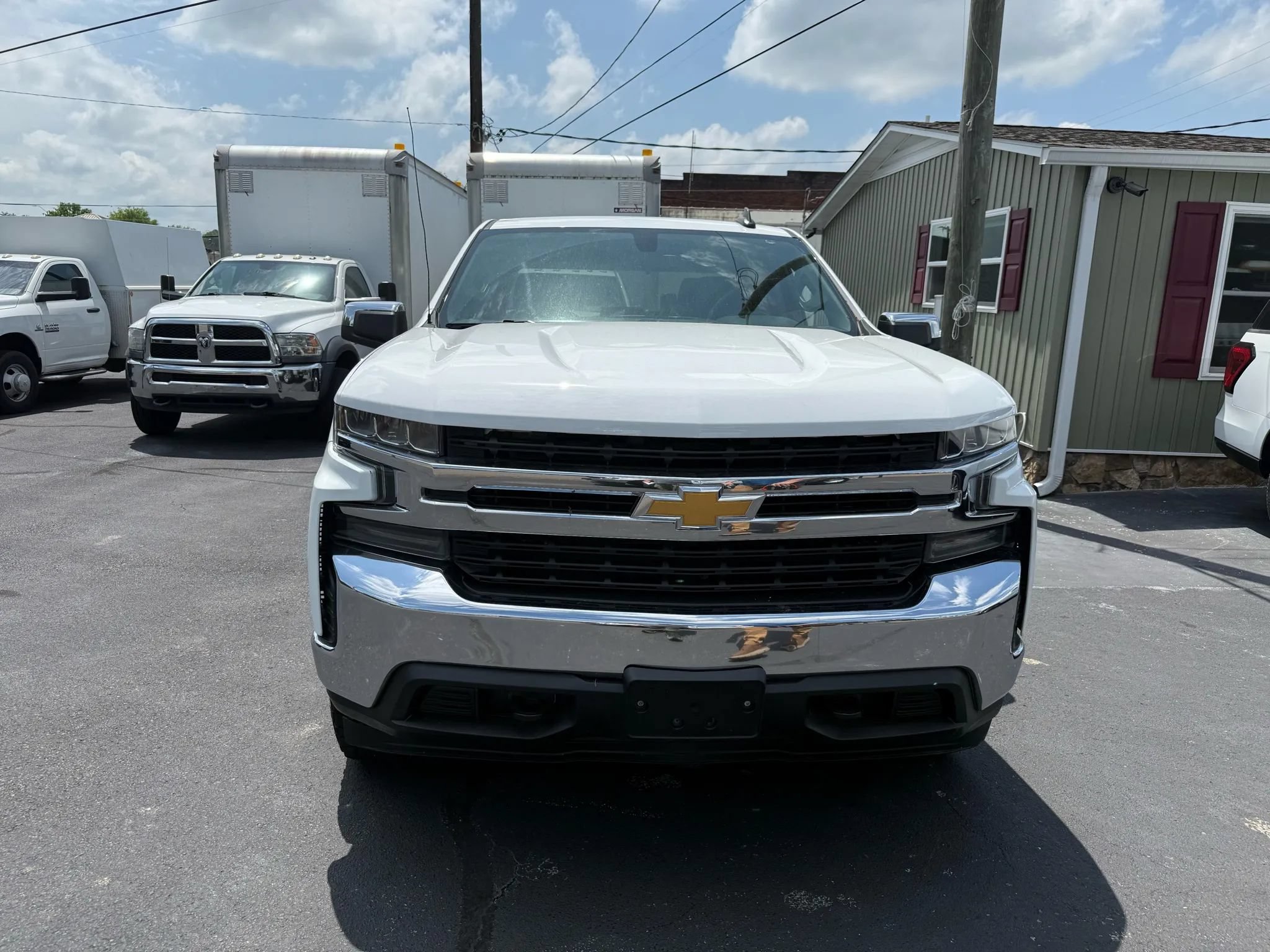 Used 2019 Chevrolet Silverado 1500 LT w/ Z71 Off-Road Package AWD/4WD image 5