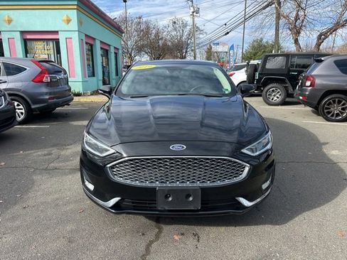 Used 2019 Ford Fusion Titanium image 2