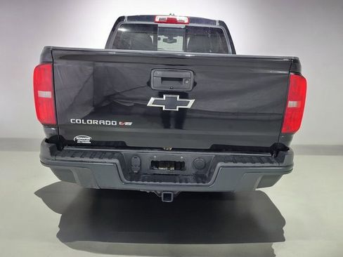 Used 2018 Chevrolet Colorado ZR2 w/ ZR2 Midnight Special Edition image 21