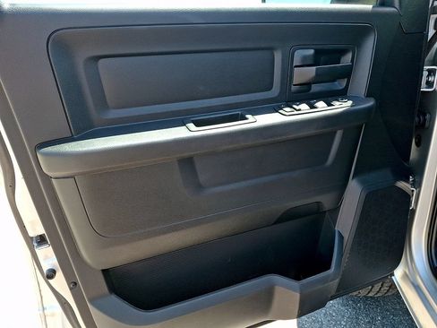 Used 2016 RAM 1500 Express AWD/4WD image 12