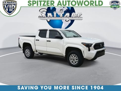 Used 2024 Toyota Tacoma SR AWD/4WD image 3