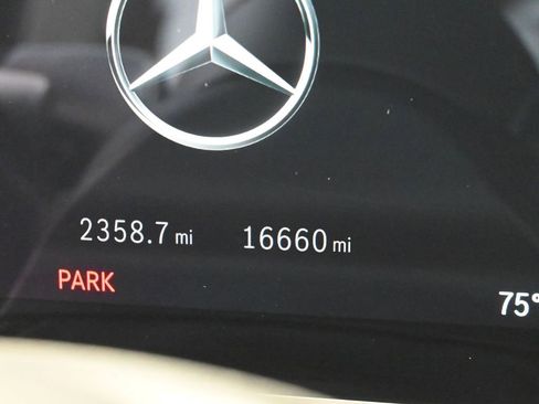 Used 2024 Mercedes-Benz GLE 450 4MATIC image 37