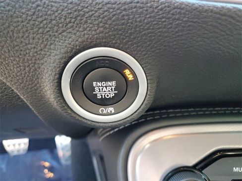 Used 2023 Dodge Challenger R/T image 32