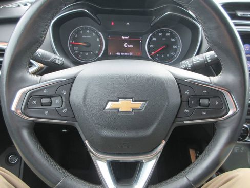 Used 2022 Chevrolet TrailBlazer ACTIV w/ Sun and Liftgate Package image 26