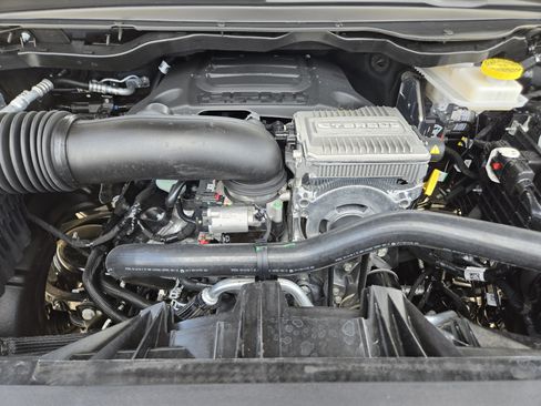New 2026 RAM 1500 Express AWD/4WD image 21