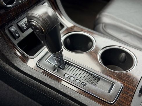 Used 2016 Chevrolet Traverse LT image 15