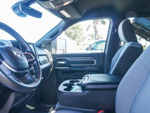 Used 2024 RAM 2500 Big Horn w/ Bed Utility Group image 17