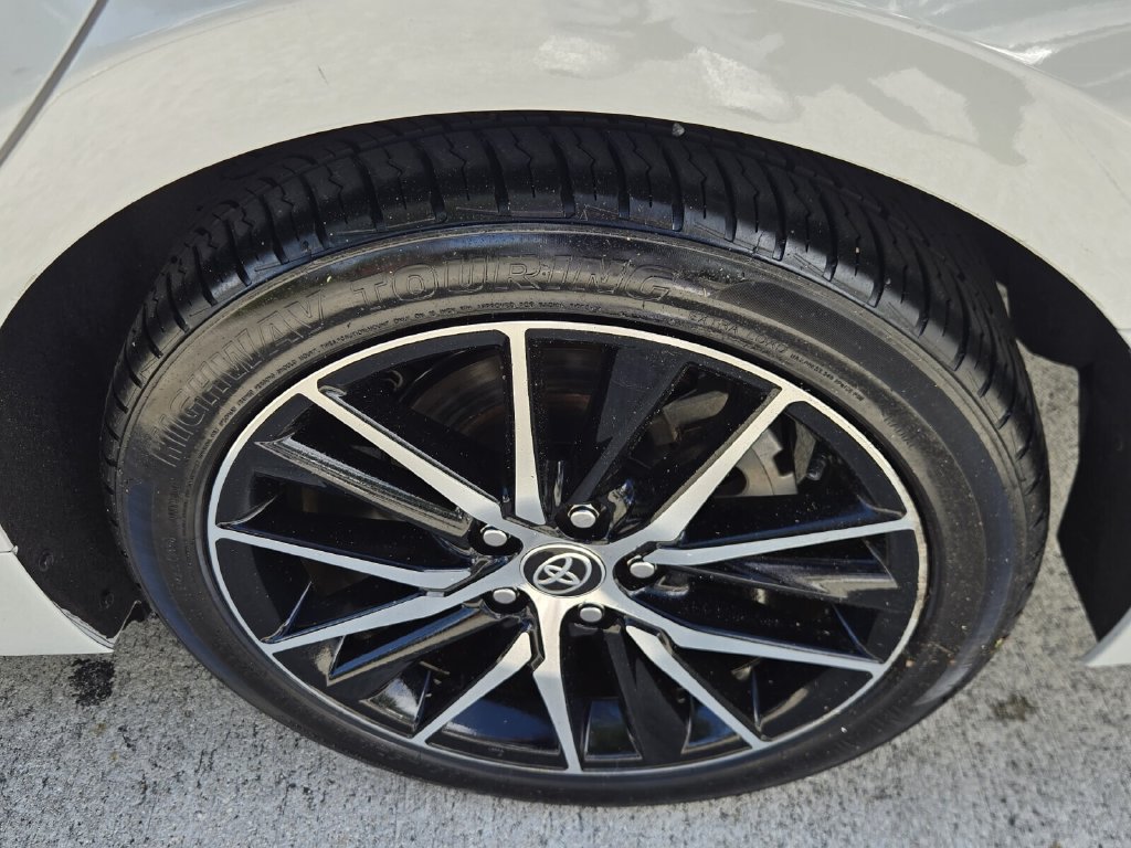 Used 2022 Toyota Camry SE w/ Audio Upgrade Package FWD image 10