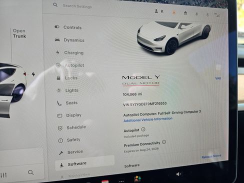 Used 2021 Tesla Model Y Performance image 10