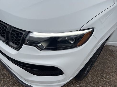 Used 2025 Jeep Compass Limited w/ High Altitude Package image 28