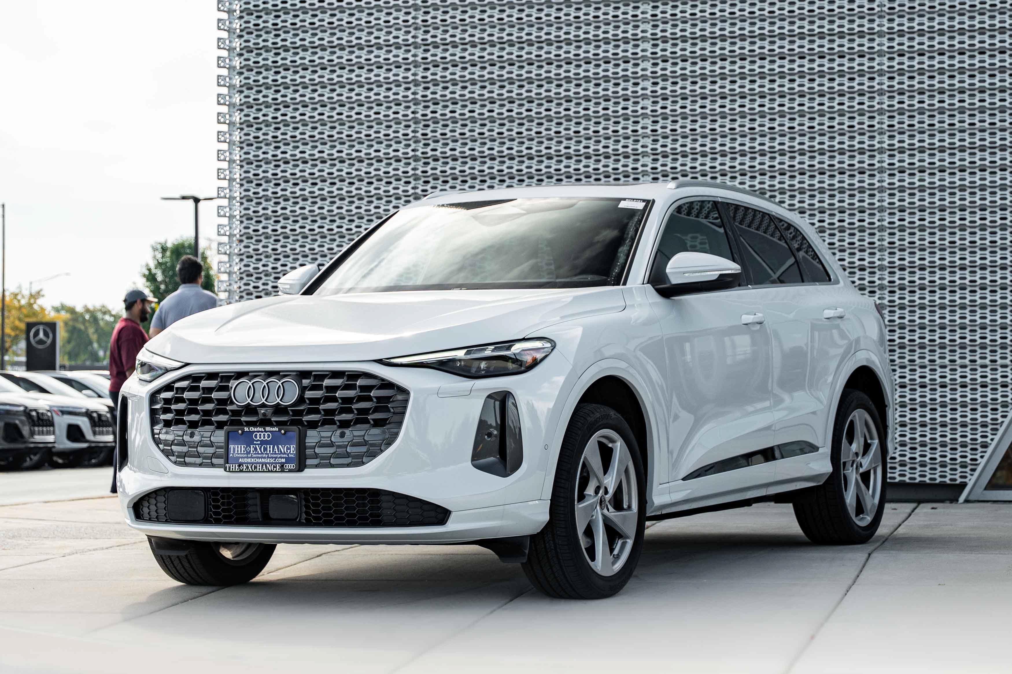 Certified 2025 Audi Q5 Premium AWD/4WD image 7