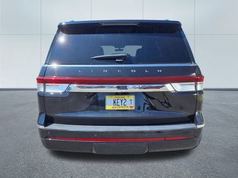 Used 2023 Lincoln Navigator Reserve image 7