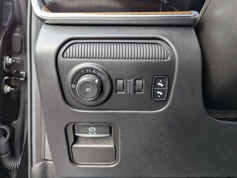 Used 2022 Jeep Grand Wagoneer Series II w/ Convenience Group III AWD/4WD image 15