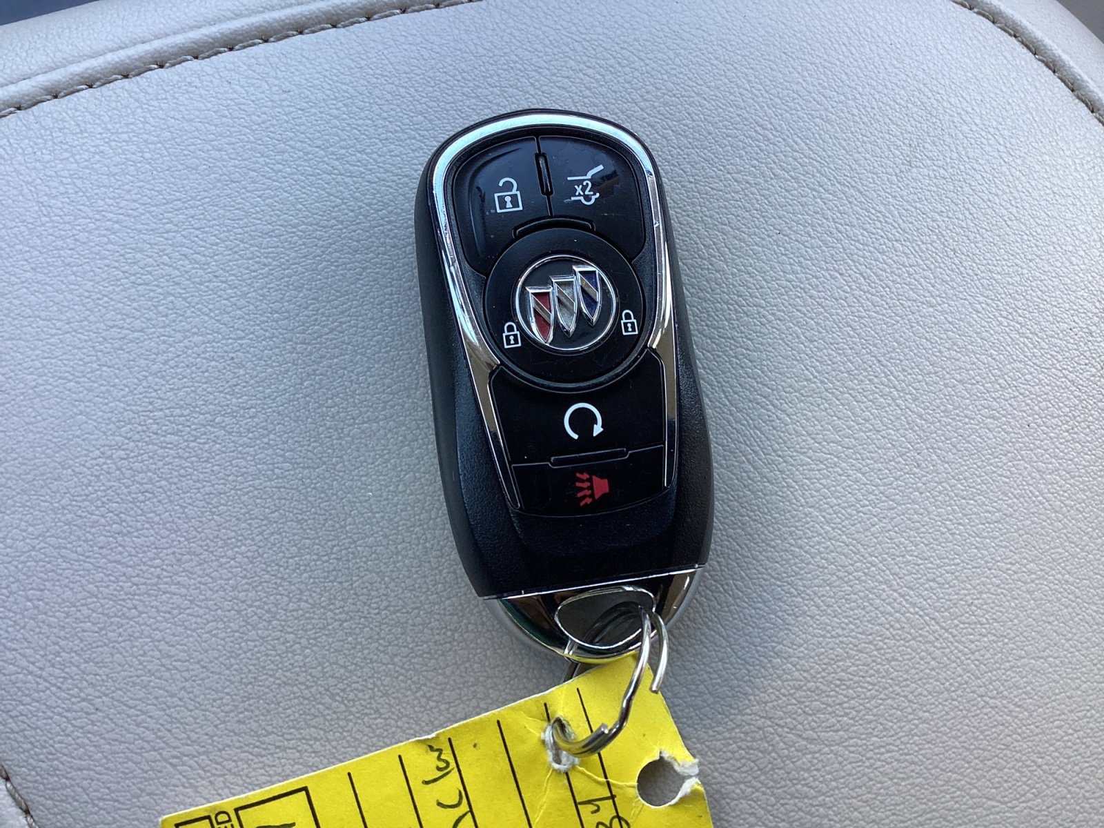 Used 2023 Buick Enclave Essence FWD image 37