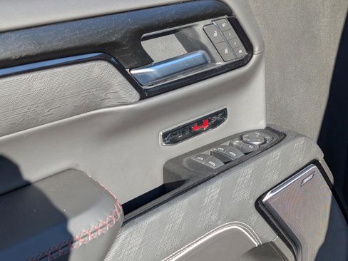 Certified 2026 GMC Sierra 1500 AT4X w/ AT4X AEV Edition image 17