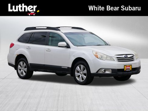 Used 2011 Subaru Outback 2.5i Premium w/ All-Weather Pkg AWD/4WD image 1