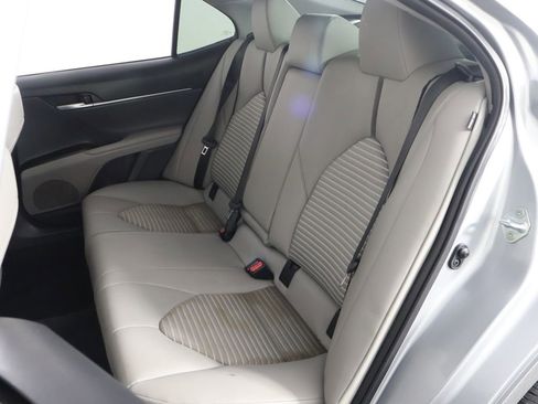 Used 2023 Toyota Camry SE image 27