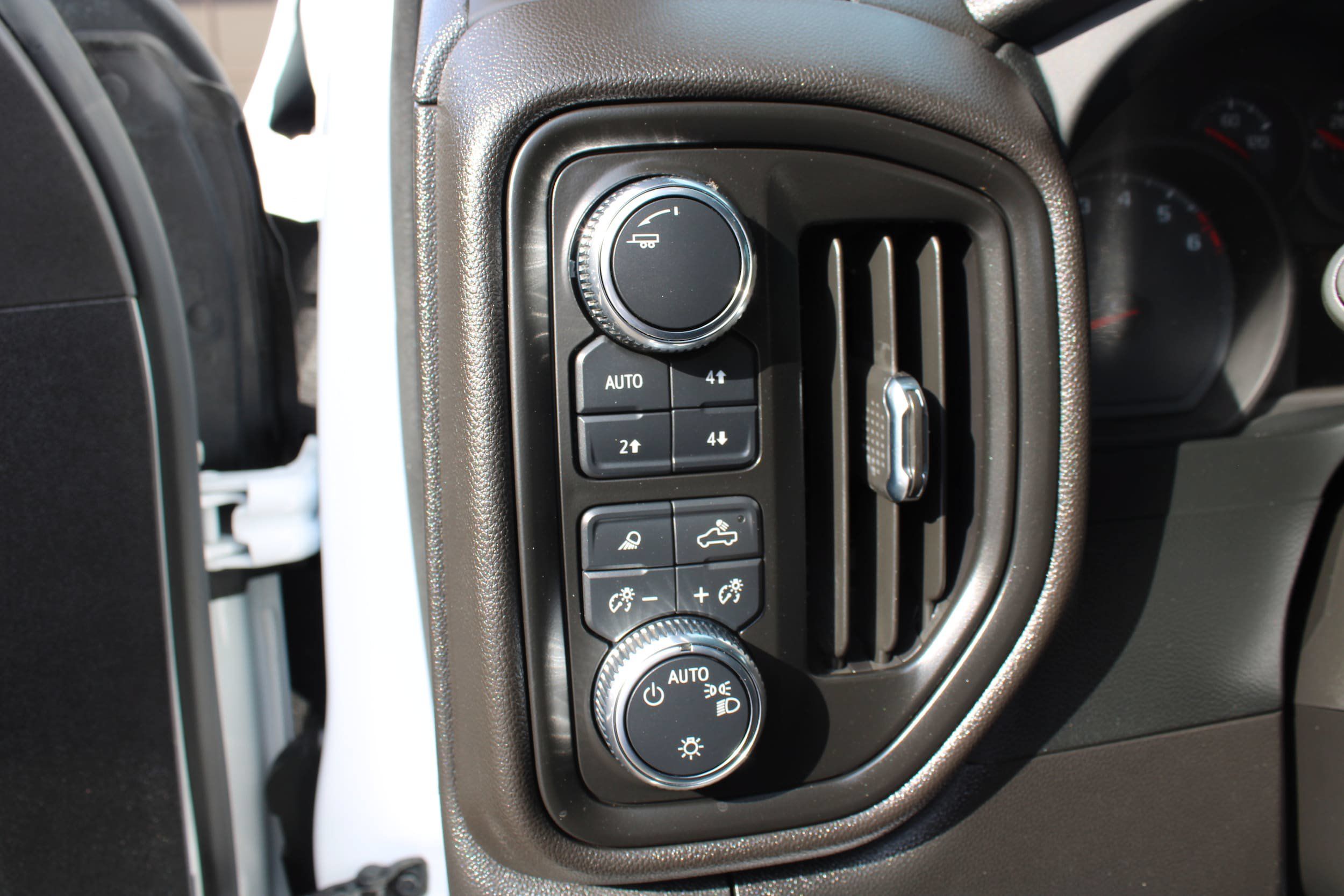 Used 2024 GMC Sierra 1500 Pro w/ Pro Value Package AWD/4WD image 23