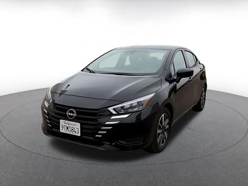 Used 2025 Nissan Versa SV FWD image 7