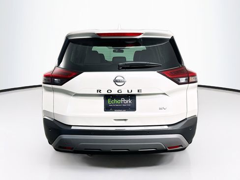 Used 2023 Nissan Rogue SV FWD image 7