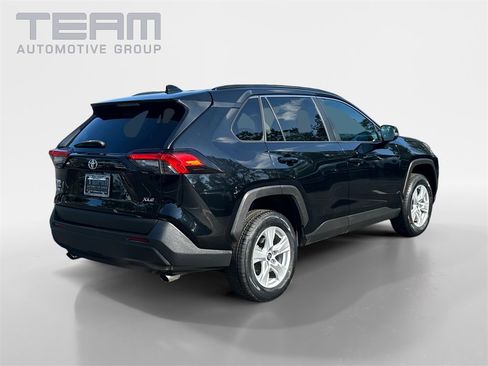 Used 2020 Toyota RAV4 XLE image 7